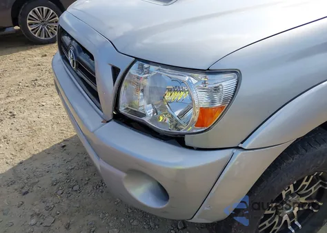 2005 Toyota Tacoma Prerunner V6 from USA, damaged, VIN 5TEKU72N55Z019908